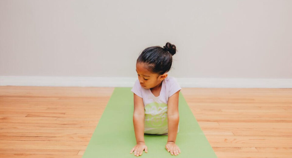 ćwiczenia na brzuch dla dziecka