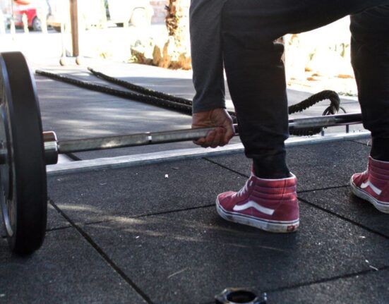 ćwiczenia na dwugłowy uda