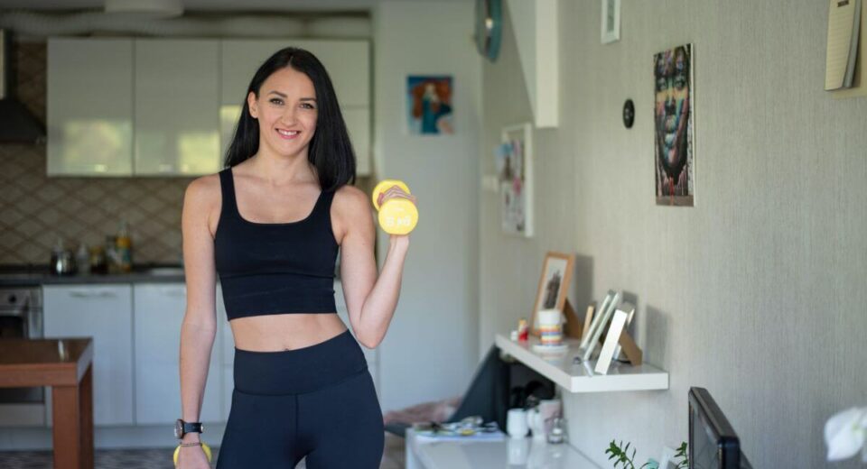 ćwiczenia z hantlami w domu