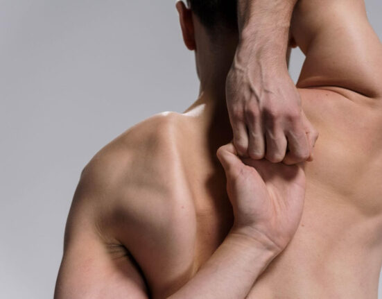 ćwiczenia na proste plecy